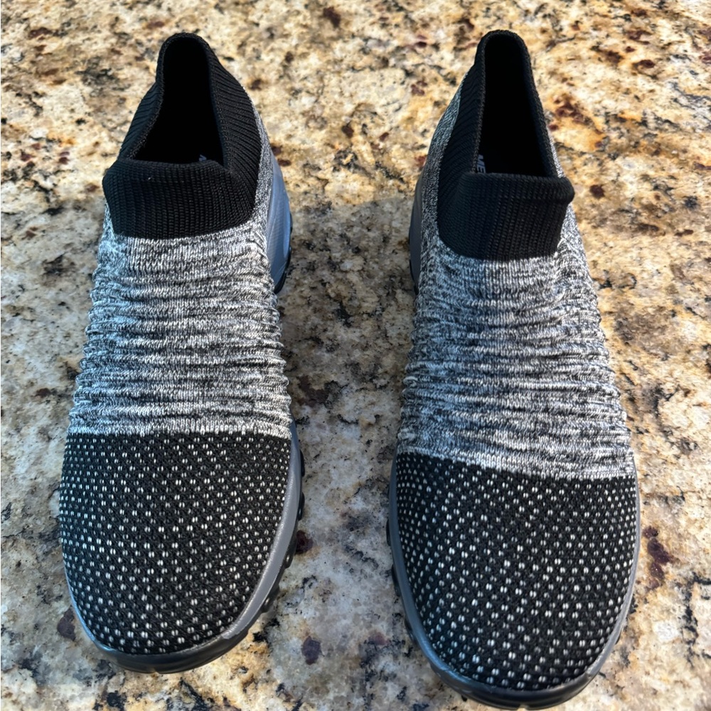 Women’s Hyper Arch Memory Foam Hyperboost Grey Size 10.5 NWOT